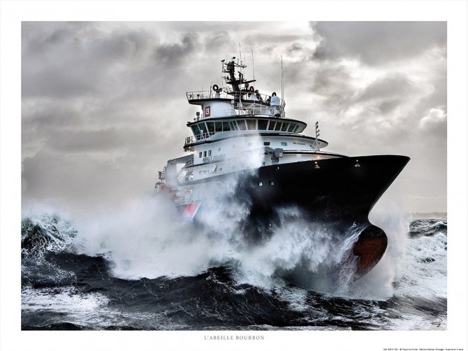 Photo The high sea tug Abeille Bourbon par Philip Plisson
