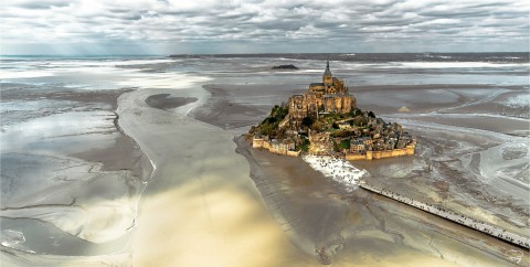 Photo Low tide at Mont-Saint-Michel par Philip Plisson