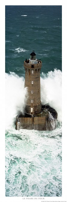Photo Vague sur le phare du Four, Finistère, Bretagne par Philip Plisson