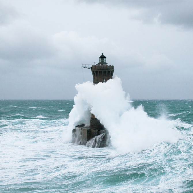 Photo Wave on the Four lighthouse, Brittany par Philip Plisson