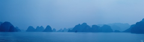 Photo La Baie d'Along, Vietnam par Philip Plisson