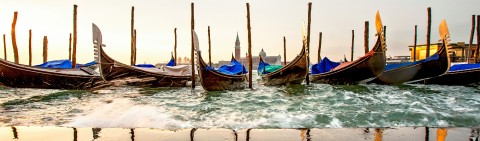 Photo Gondolas in Venice par Philip Plisson
