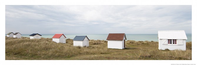 Photo Cabanons à Gouville-sur-Mer, Normandie par Philip Plisson