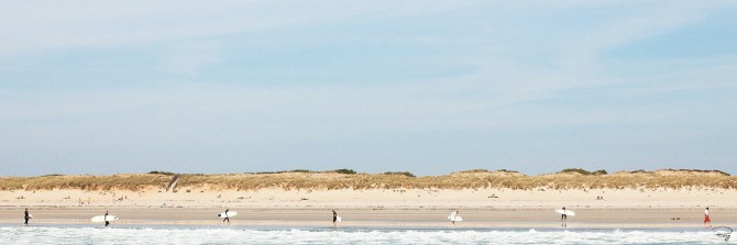 Photo Surfeurs sur la plage, Morbihan par Philip Plisson
