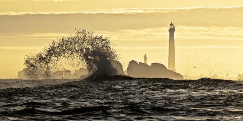 Photo Le phare de l'île Vierge dans le Finistère, Bretagne par Philip Plisson
