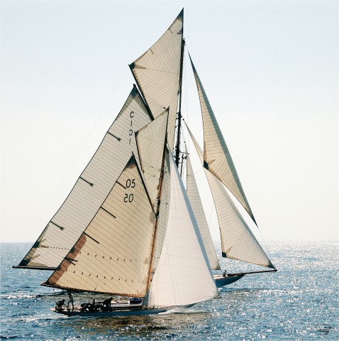 Photo Side by side, legendary sailboats par Philip Plisson