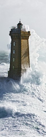 Photo Le phare de la Vieille, Finistère, Bretagne par Philip Plisson