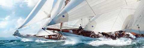 Photo Astra and Candida racing at the Nioulargue regatta par Philip Plisson