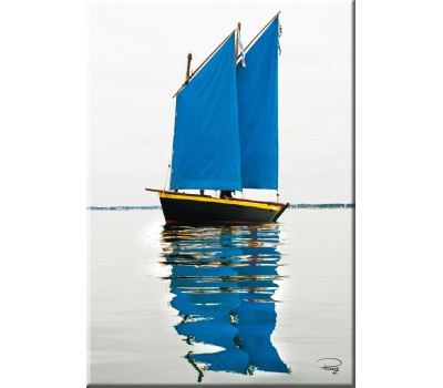 Photo Magnet, old rigging blue sail par Philip Plisson
