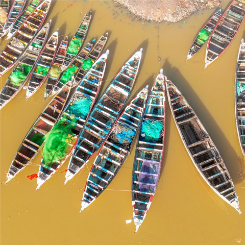 Photo Saint Louis du Sénégal, colourful boats par Philip Plisson